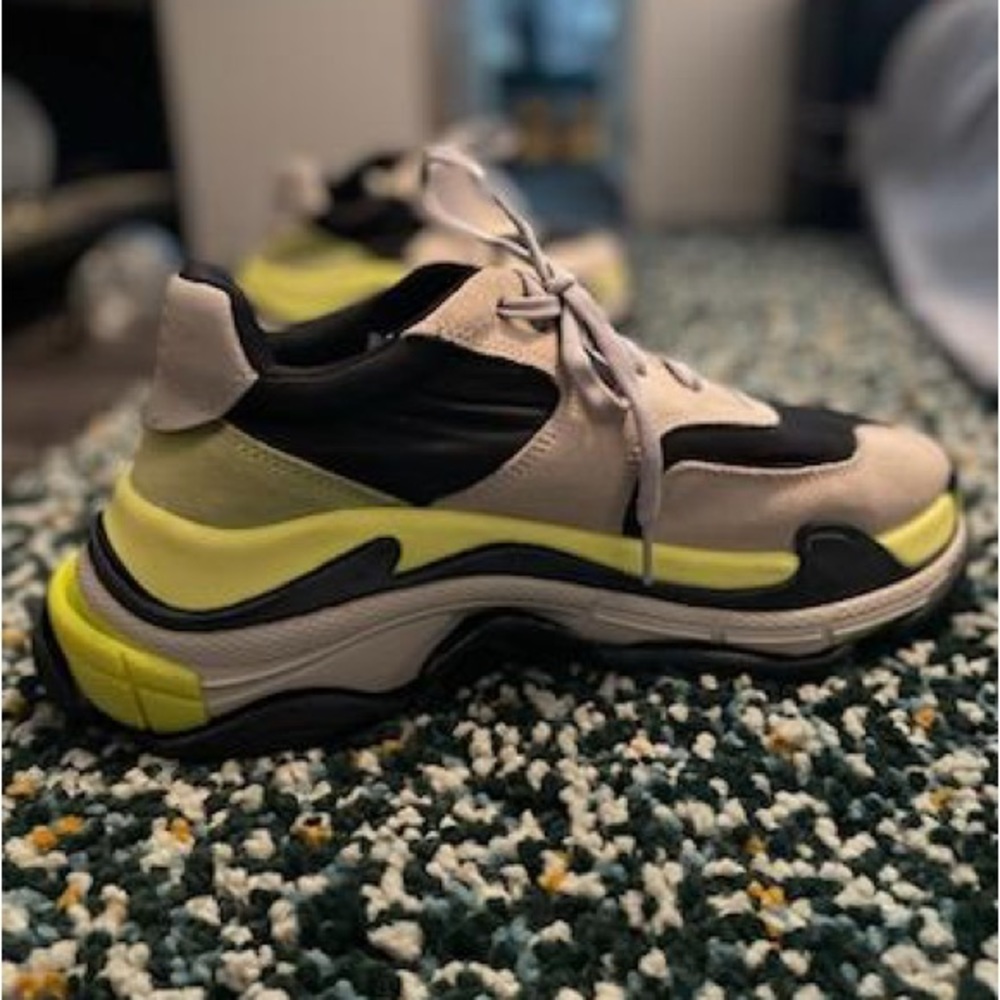 Balenciaga triple S